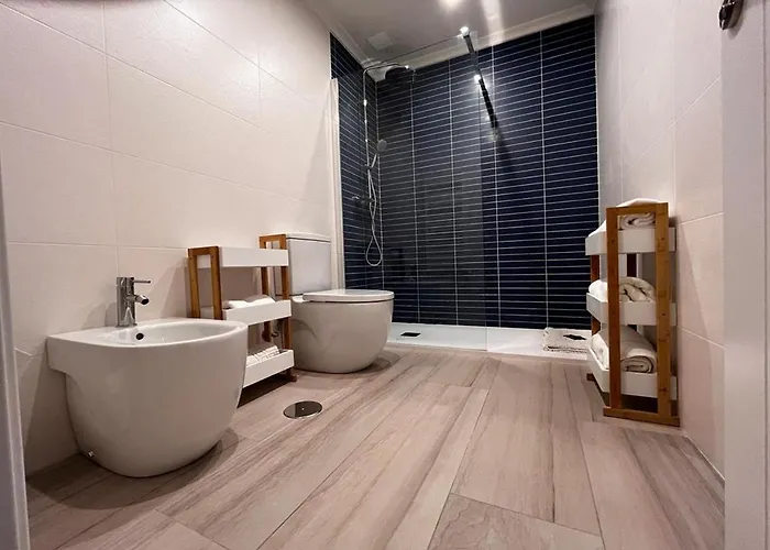 Vut Plaza Del Angel *